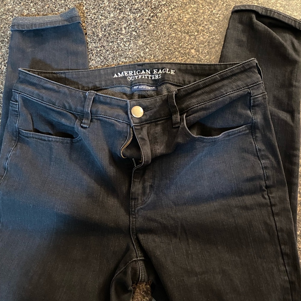 American Eagle Black Denim Jeans/ Jeggings (360 Super Stretch)
